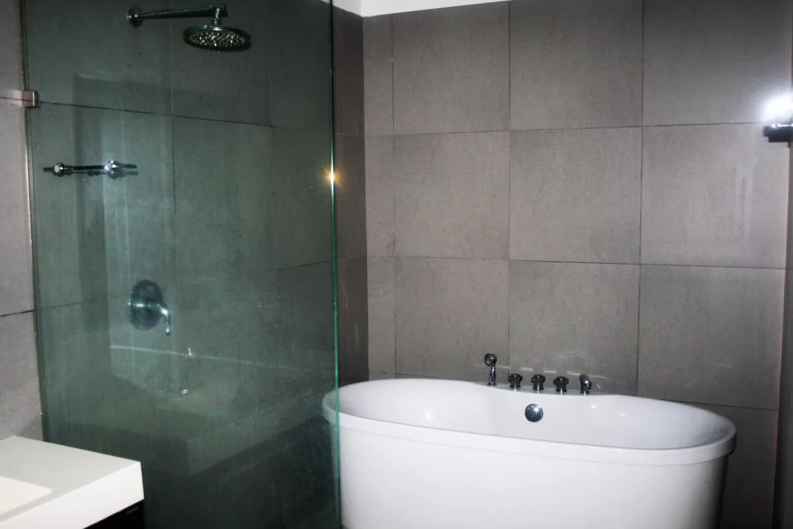 Apartamento en venta en avenida balboa panama  lha 17-6229 — 2