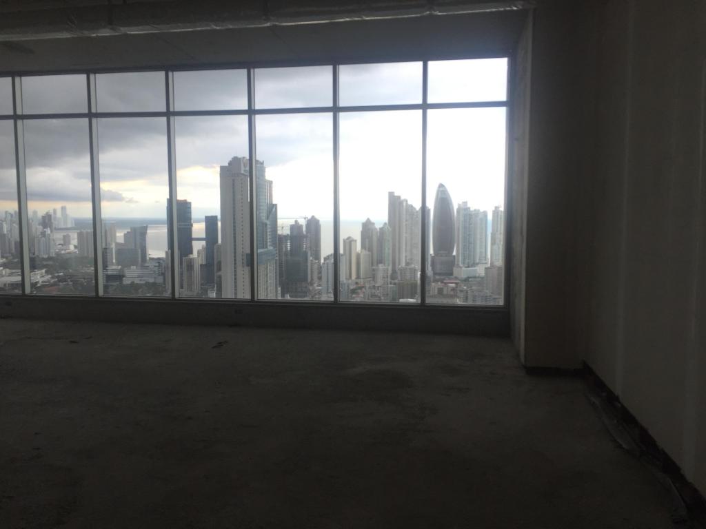 Se alquila oficina en avenida balboa flex #17-7127 sz