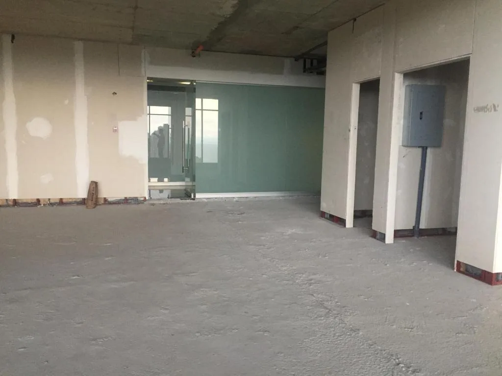Se alquila oficina en avenida balboa flex #17-7127 sz — 4