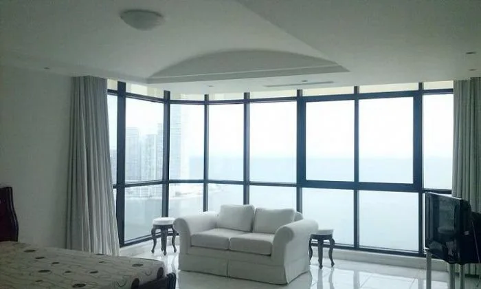 Torre miramar en la av. balboa  — 4