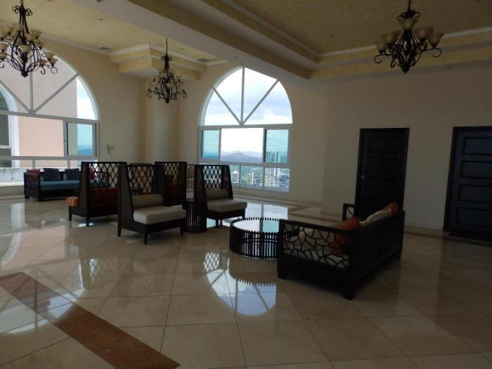 Apartamento en venta en avenida balboa grr 17-5633