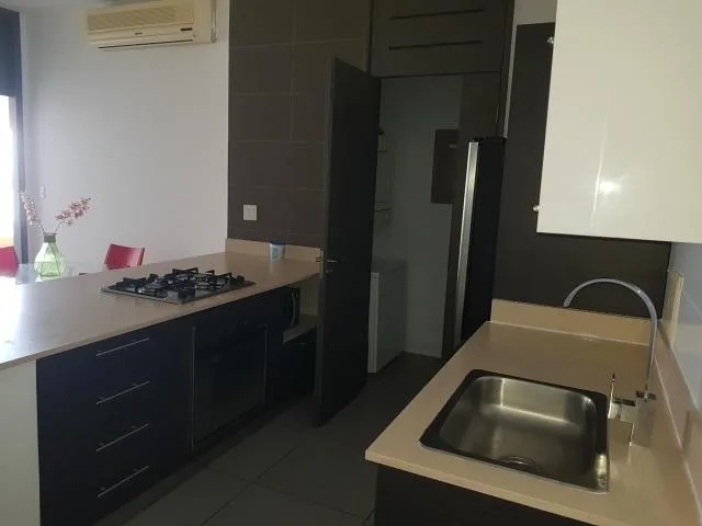 Alquilo apartamento en avenida balboa — 2