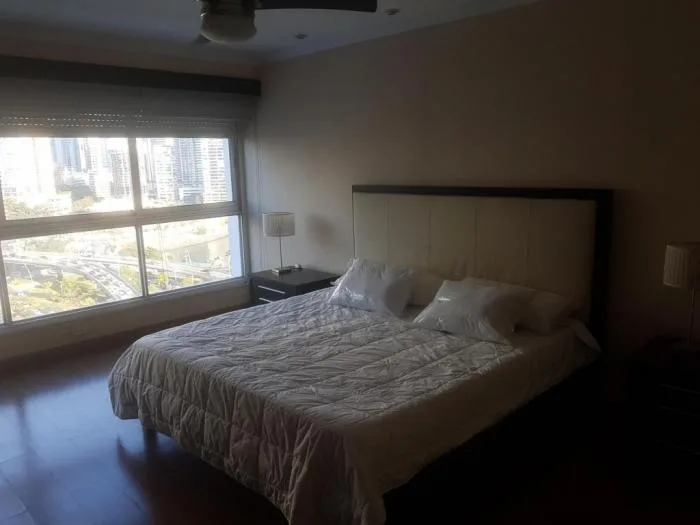 Apartamento en alquiler avenida balboa, ph bayfront, 98mts ais.  — 5