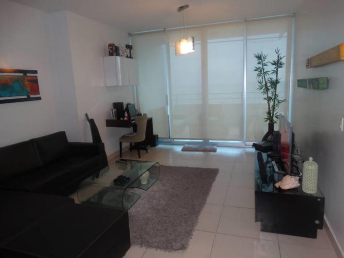 Apartamento en alquiler avenida balboa,ph destiny,110mts ais. 
