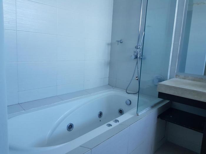 Apartment for sale avenida balboa, ph destiny 140mts ais.