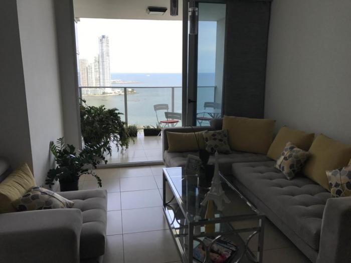 Al mejor precio de mercado,2 parkings,vendo apartamento,av balboa ais.