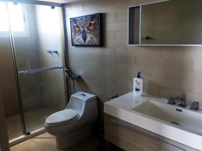 Apartment for sale in ph waters on the bay, 126mts ais.