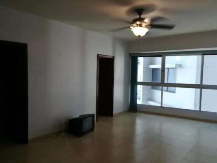 Alquilo apartamento en avenida balboa  en ph grand bay tower,138mts ais.  — 4